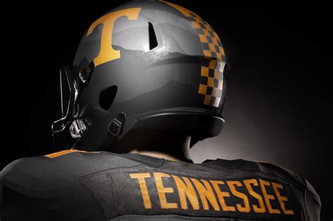 Photos: Tennessee Volunteers unveil new Nike alternate uniforms