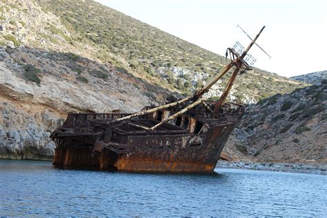 When Boats Don't Float: From Sunken Wrecks to Abandoned Ships - Greenville.com