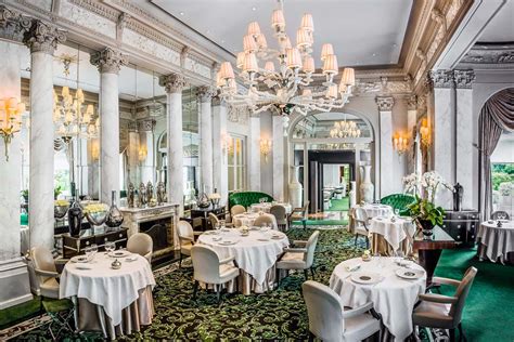 Most Romantic Restaurants in Paris