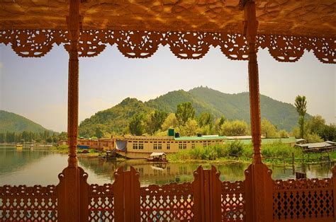 NEW GULISTAN PALACE HOUSEBOATS - Updated 2024 Lodge Reviews (Srinagar ...