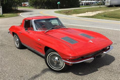 1963 Chevrolet Corvette Split-Window Coupe 327 4-Speed in 2021 | Chevrolet corvette, Corvette ...