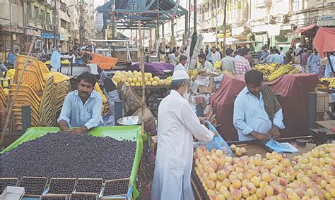 KARACHI’S STREET ECONOMY