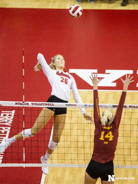 2018 Iowa State volleyball - HuskerMax