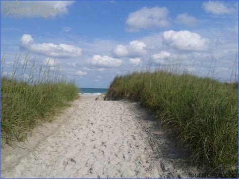 TRAVEL TO NORTH CAROLINA BEACHES - ToursMaps.com