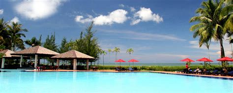 Resort Hotel with Outdoor Swimming Pool | Miri Marriott Resort & Spa