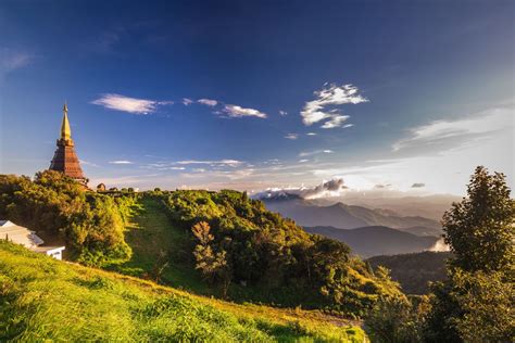 The 10 Highest Mountains in Asia, and the Best to Hike