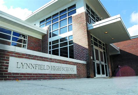 Lynnfield High School focuses on independence, flexibility - Itemlive