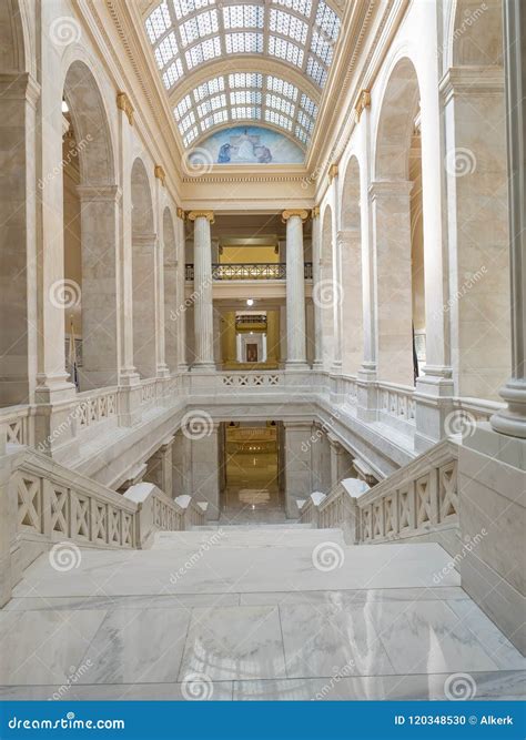 Interior of Arkansas Capitol Building Editorial Image - Image of ...