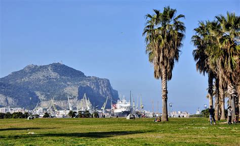 Sicily long term weather. When to go? Air and water temperature ...