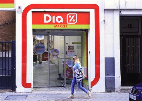 Supermercados DIA sale de Portugal al vender a Alcampo