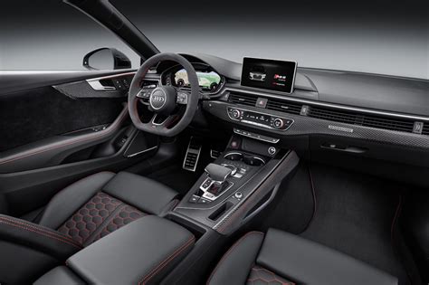 2018 Audi RS 5 Coupe interior dashboard