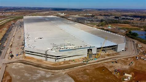 Tesla Giga Texas grand opening schedule for early 2022