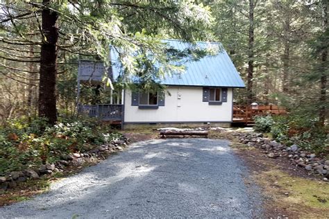 Secluded Cabin Rental | Ashford, Washington Weekend Getaway