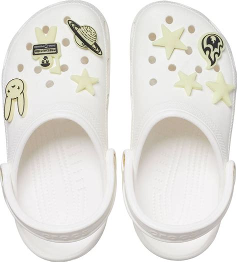 Bad Bunny ahora es diseñador y lanza sus propios crocs - Diario La ...