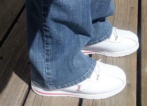 Frugal Shopping and More: Lugz Women's Zroc Sneaker #Review and #Giveaway - ends 5/29 #lugz