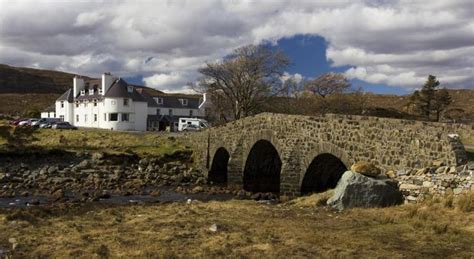 Sligachan Hotel, Sconser, UK - Booking.com | Hotel, Pet friendly ...