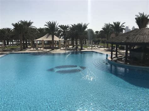 "Pool" InterContinental Doha (Doha) • HolidayCheck (Doha | Qatar)