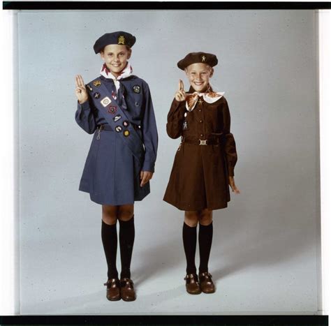 Brownie and Girl Guide Uniforms Canada circa 1975 | Girl Guides of ...