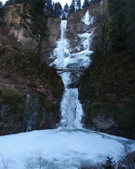 Multnomah Falls OR in the winter (oc) (1836x2295) -Please check the website for more pics ...