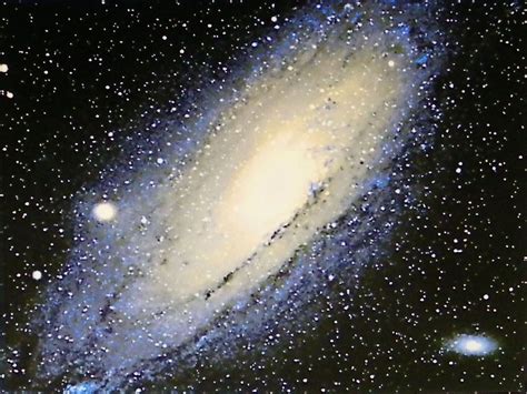M31 - Andromeda Galaxy | Astronomy Pictures at Orion Telescopes