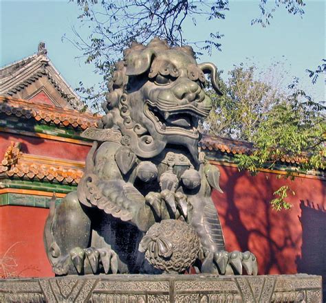 Lion gardien dans le temple des Lamas (Beijing, Chine) | Flickr