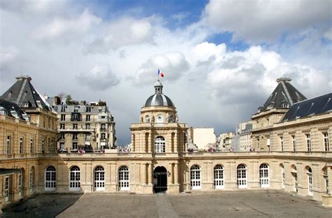 French Senate demands withdrawal of Azerbaijani troops from Armenia