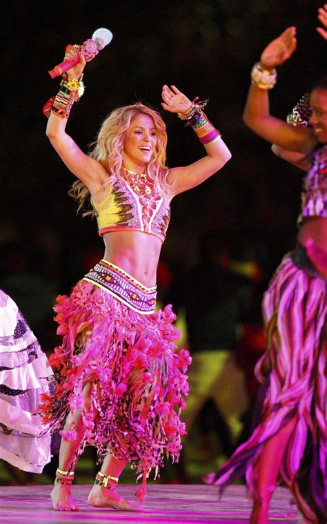 shakira Shakira Belly Dance, Belly Dance Music, Shakira Style, Shakira Mebarak, Waka Waka ...