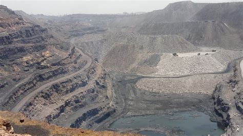 Four Including Woman Feared Trapped In Jharkhand Coal Mine | Pragativadi | Odisha News, Breaking ...