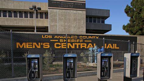 Mumps Outbreak at Men’s Central Jail Puts Hundreds of Inmates in ...