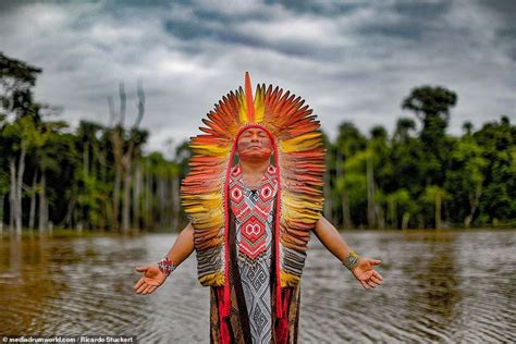 Incredible photographs of Brazilian rainforest tribes | Rainforest ...