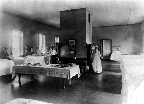 Medical history: Boston hospitals a century ago