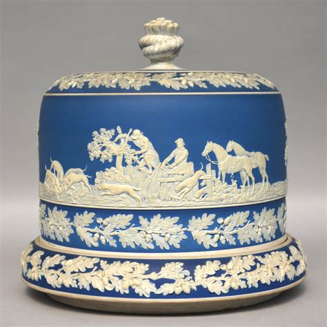 Rare Wedgwood Cheese Dome with Hunting Scene, late XIX century, H 25 ...