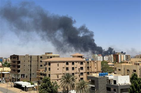 Sudan fighting: US confirms citizen dead as RSF paramilitary group agrees 72-hour ceasefire