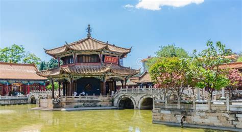 Yuantong Temple is the Most Famous Buddhist Temple in Kunming, Yunnan ...