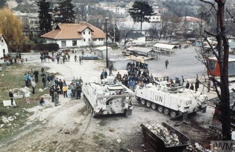 The Brutality of the Bosnian War Reflected in These Heartbreaking Photographs Veterans Office ...