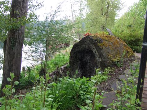 File:Lake Oswego Iron & Steel Crucible.jpg - Wikimedia Commons