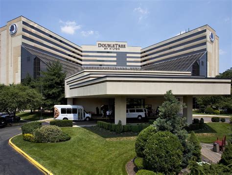 Newark (NJ) Doubletree by Hilton Newark Airport Hotel United States ...