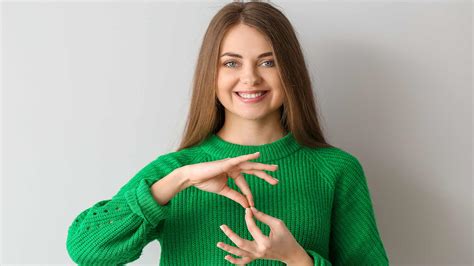 Kickstart your British Sign Language Interpreting Career