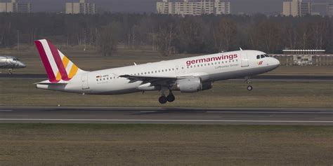 Everything we know about Germanwings flight 9525 - Business Insider