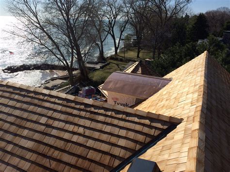 Cedar Shake Vertical Grain Installation - Wilmette, IL