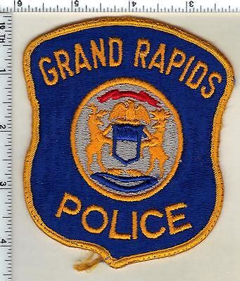 Grand Rapids Police (Michigan) 4th Issue Uniform Take-Off Shoulder ...