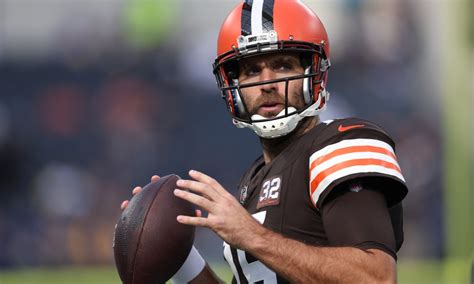 Browns elevate QB Joe Flacco to active roster, waive…