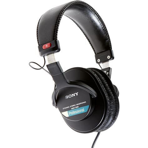 Sony MDR-7506 Professional Closed-Back Headphones - Woodwind & Brasswind