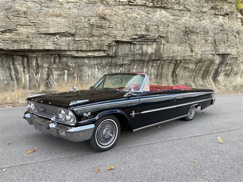 1963 Ford Galaxie 500 XL | 427 Garage