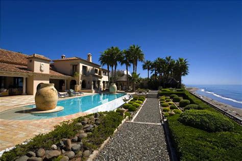 (BAD) Blog About Design: Spanish Beachfront Villa