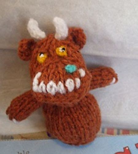 Gruffalo Finger Puppet pattern by Hennie | Tiere häkeln, Häkeln, Häkeltiere