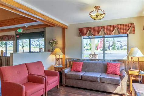 Estes Park Hotel Photos | Quality Inn Near Rocky Mountain National Park