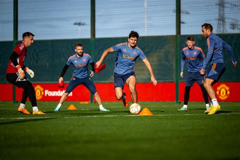 Cristiano Ronaldo pictured back in United training after missing ...