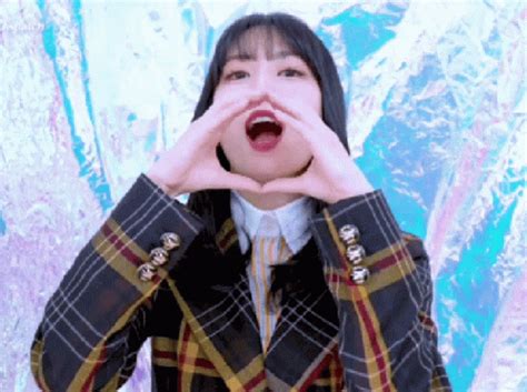 Twice Momo GIF – Twice Momo Heart – Откриване и споделяне на GIF файлове