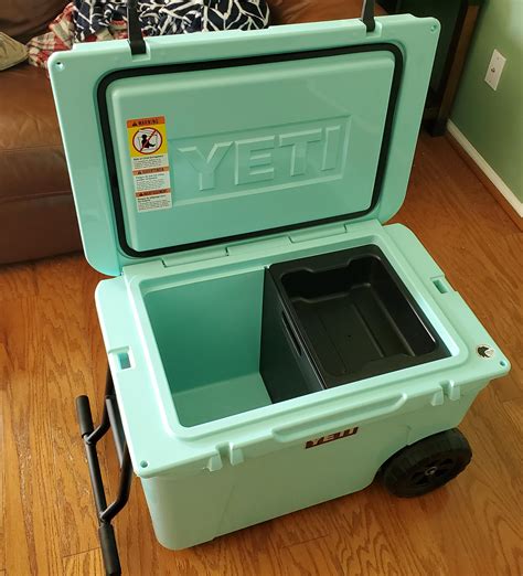 Just got my first Yeti cooler. Tundra Haul in seafoam ($399 USD from ...